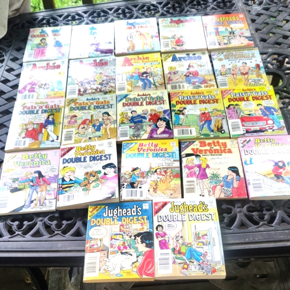 The Archie Digest Library Lot Of 22 Assorted Comics Ranging From 1996-2006